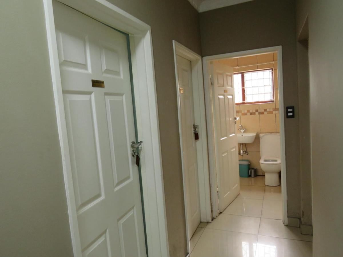 פיטרמריצברג The Musafer Travel Lodge מראה חיצוני תמונה