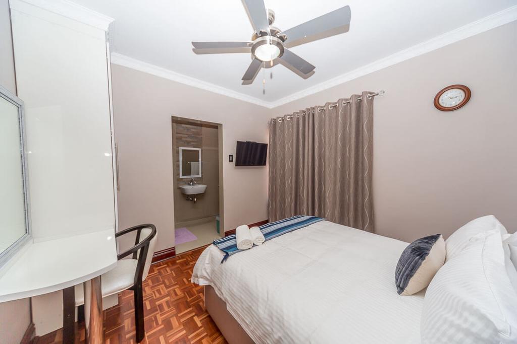 פיטרמריצברג The Musafer Travel Lodge מראה חיצוני תמונה